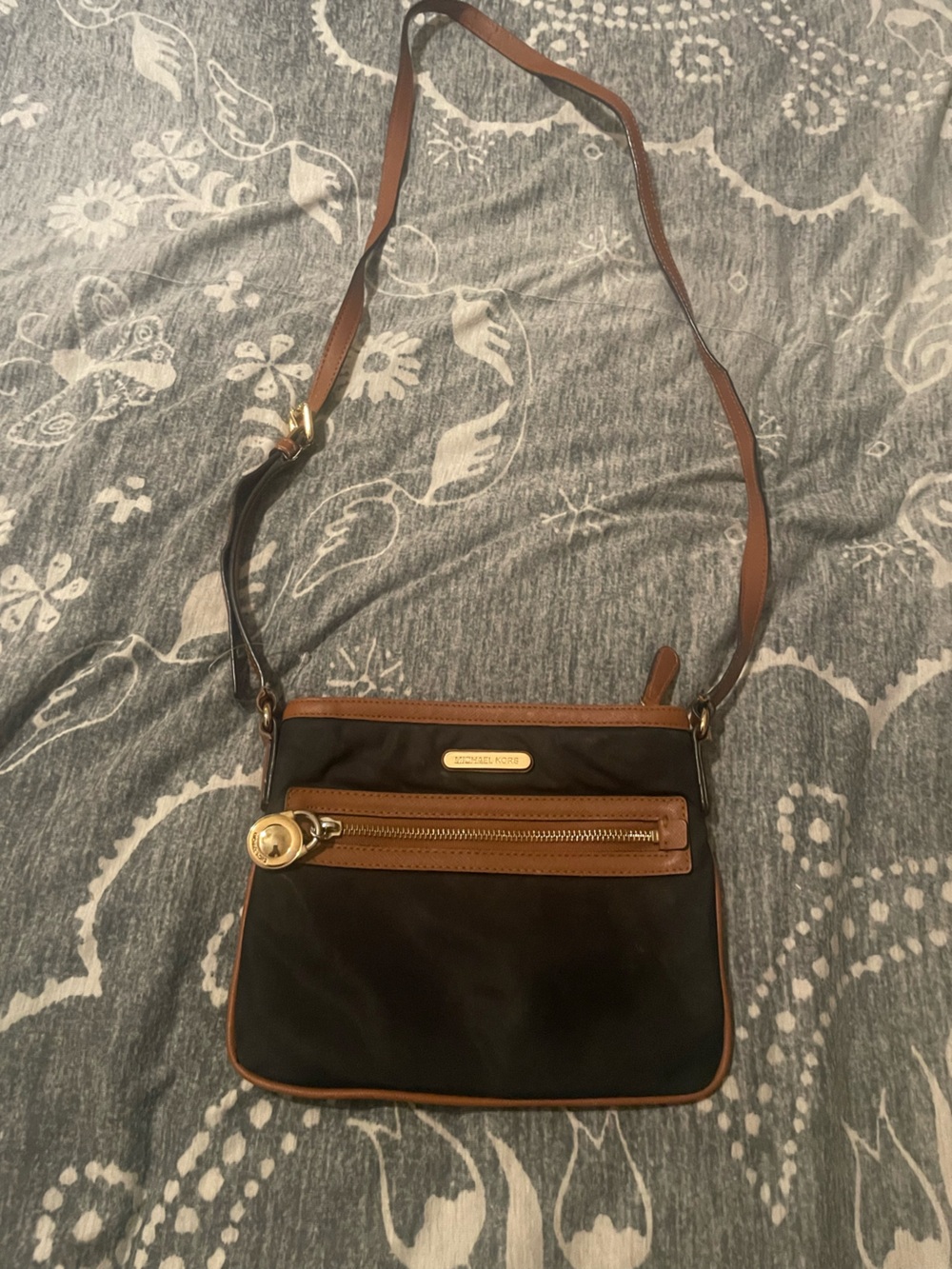 Michael Kors Black Crossbody with Brown Trim and Gold Hardware - Picture 2 of 9